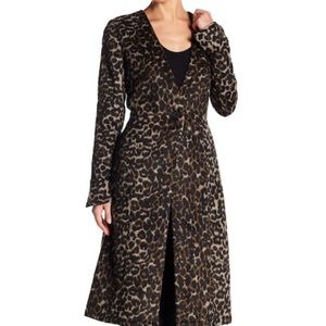 Free Press One button Duster NWT Size Large